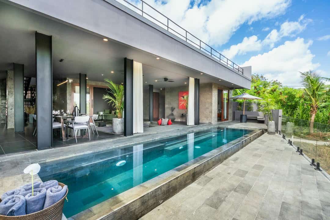 MODERN MINIMALIST 5+1 BEDROOM VILLA FOR SALE LEASEHOLD IN TUMBAK BAYUH BE-2168 